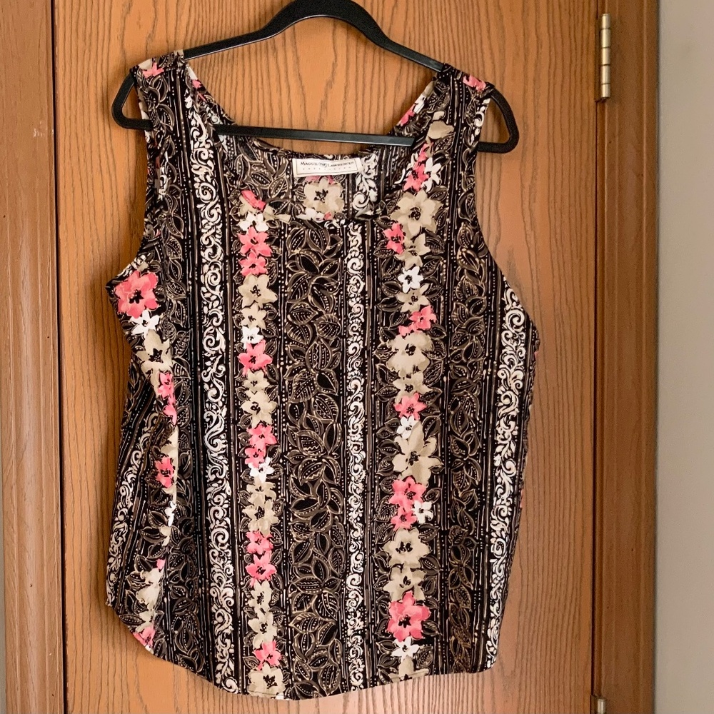 VINTAGE MAGGIE LAWRENCE BLACK FLORAL TANK TOP SIZE XL / 2XL BOHO